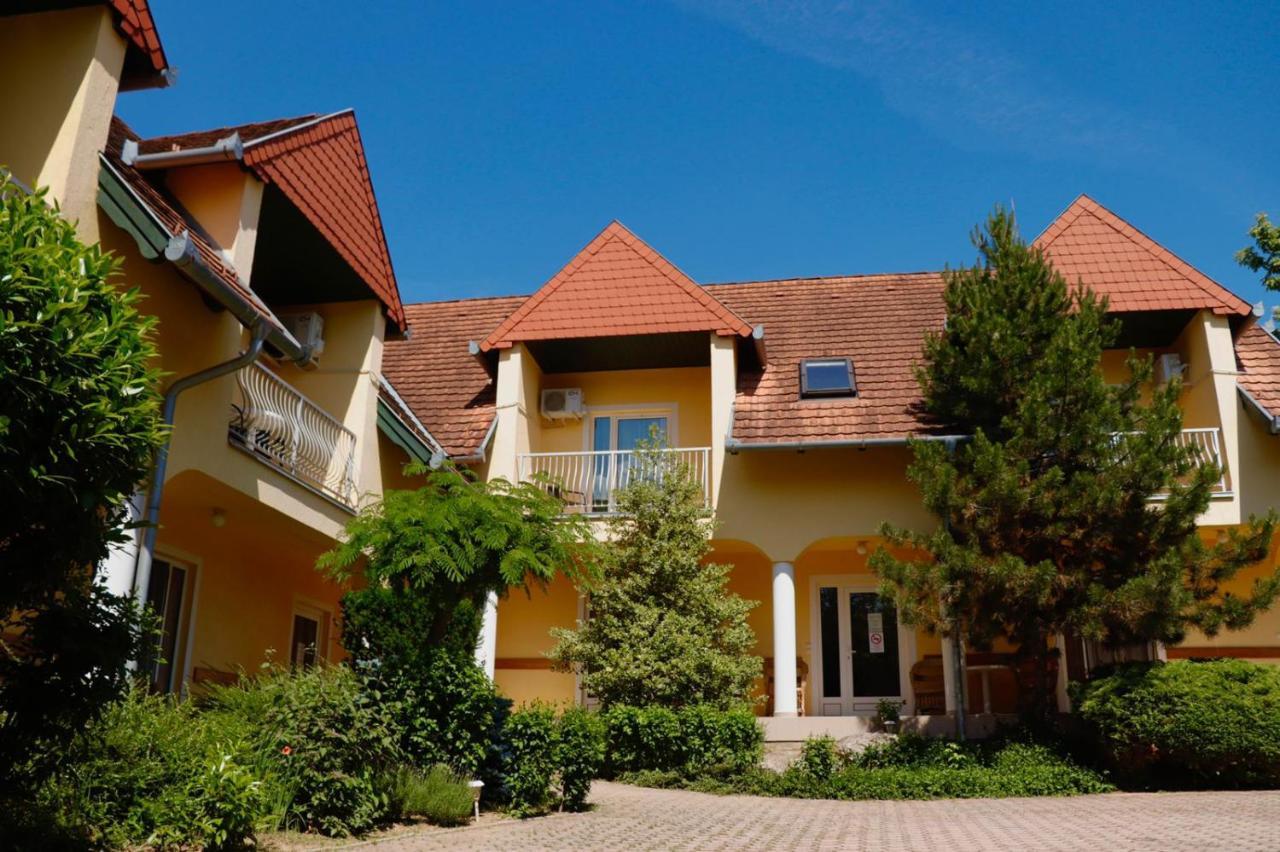 Wagner Panzio Hotel Cserszegtomaj Eksteriør billede
