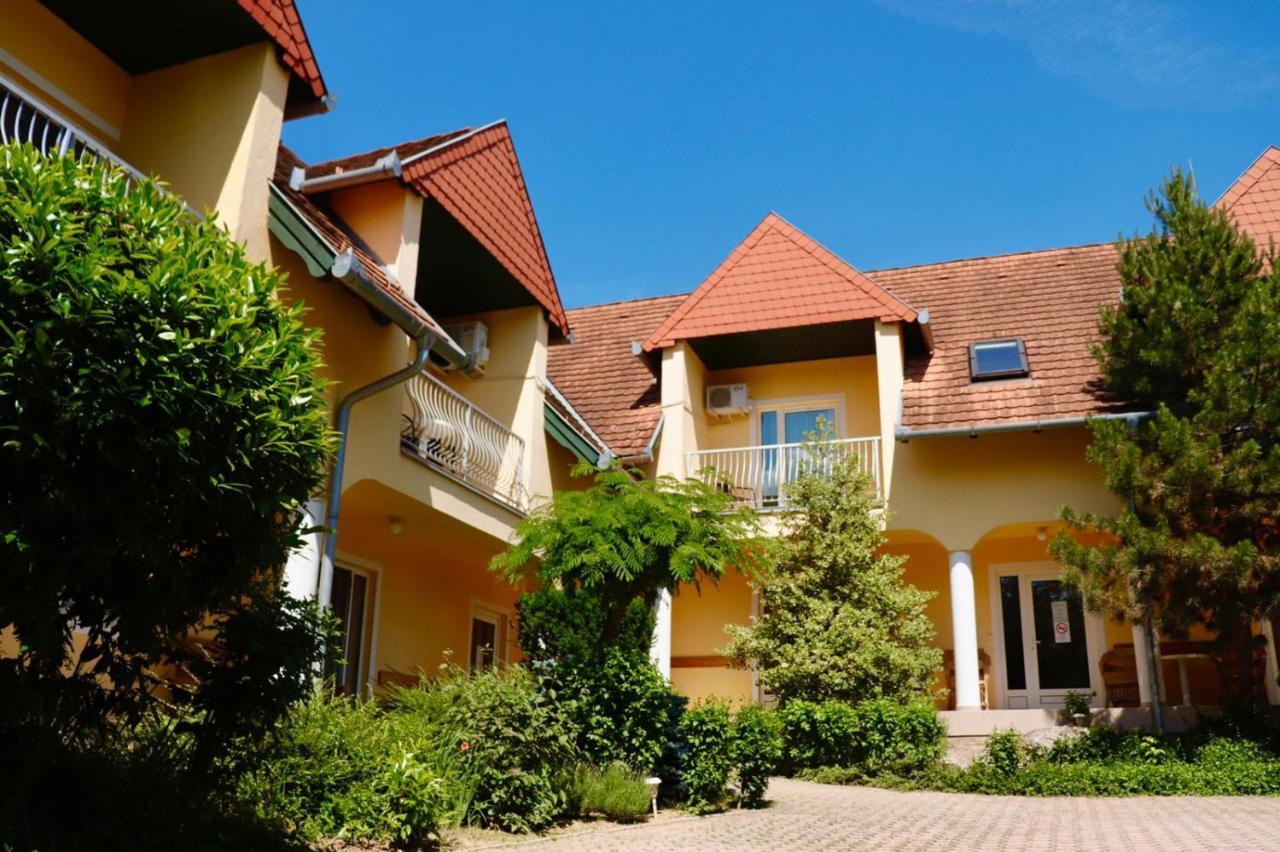 Wagner Panzio Hotel Cserszegtomaj Eksteriør billede